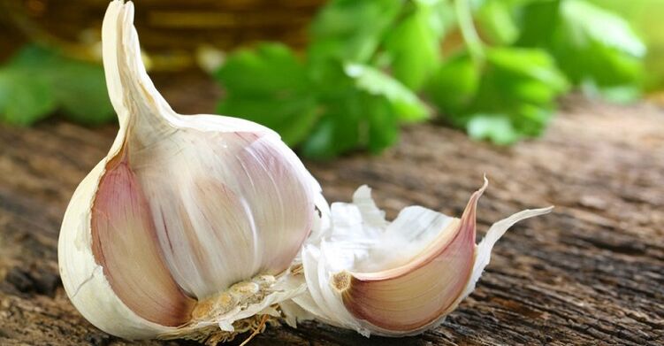 Knoblauch ist ein traditionelles Volksheilmittel gegen Parasiten